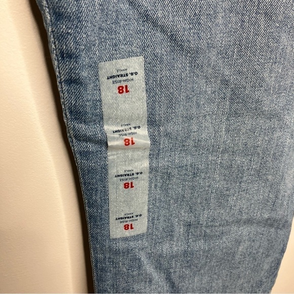 Old Navy High Rise O.G. Straight Jeans Secret smooth pockets size 18 - Picture 2 of 6